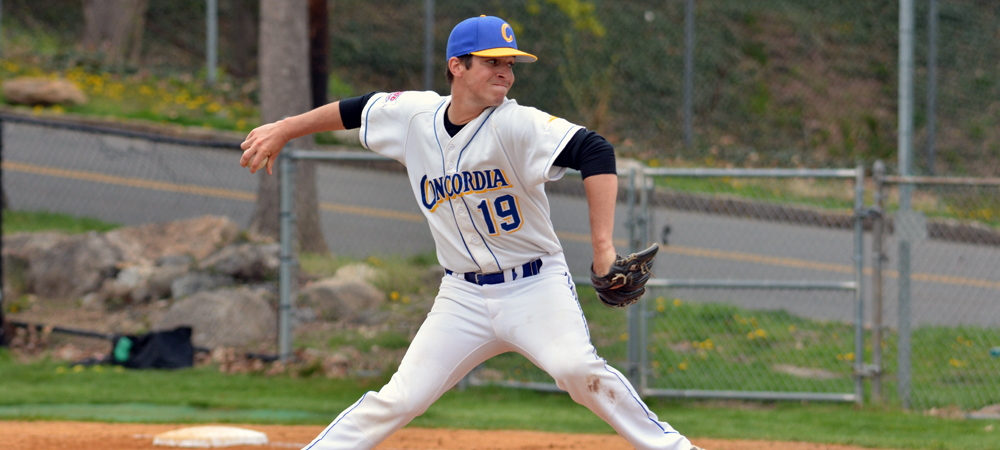 Clippers Baseball Tops Chestnut Hill, 4-1 and 6-5, to Begin CACC Schedule